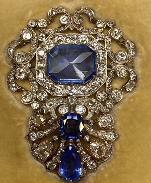 antique jewellery